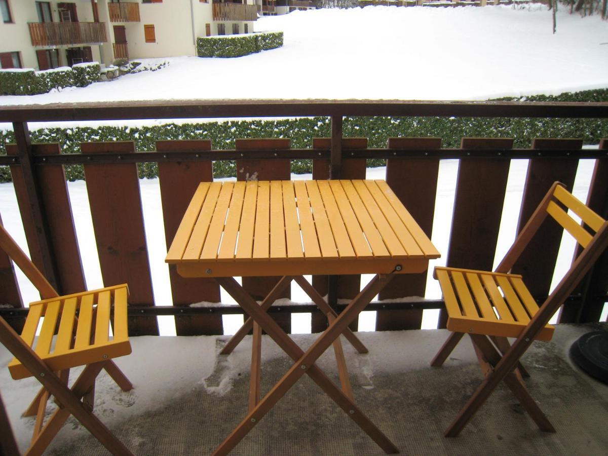 Appartement Au Pied Des Pistes, Avec Vue Sur La Montagne Bernex Exterior foto